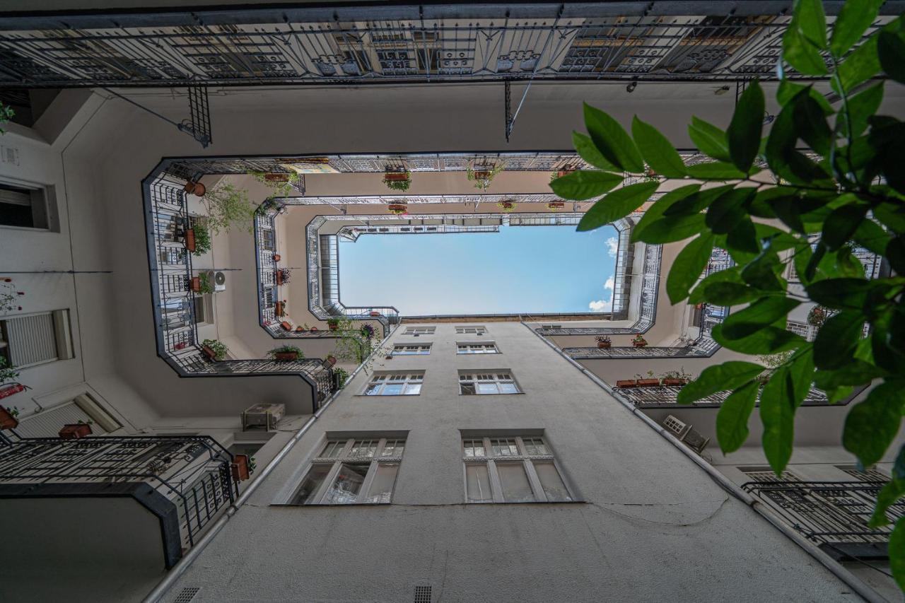 D37 - Dohany Street Urban Suite - Best Location By Bqa بودابست المظهر الخارجي الصورة
